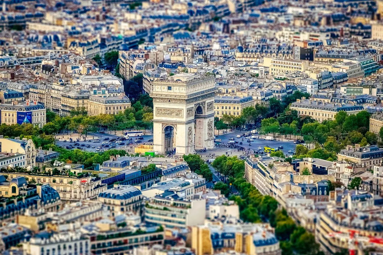 Aerial view of the Arc de Triomphe – part of our French school’s scavenger hunt in Paris