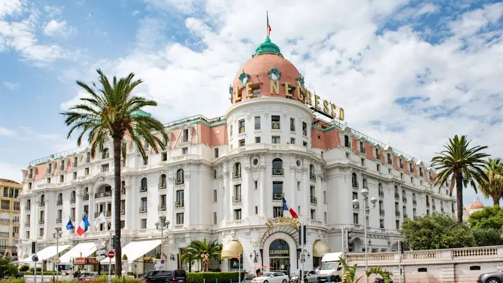 Hotel Negresco in Nice, near our French language school