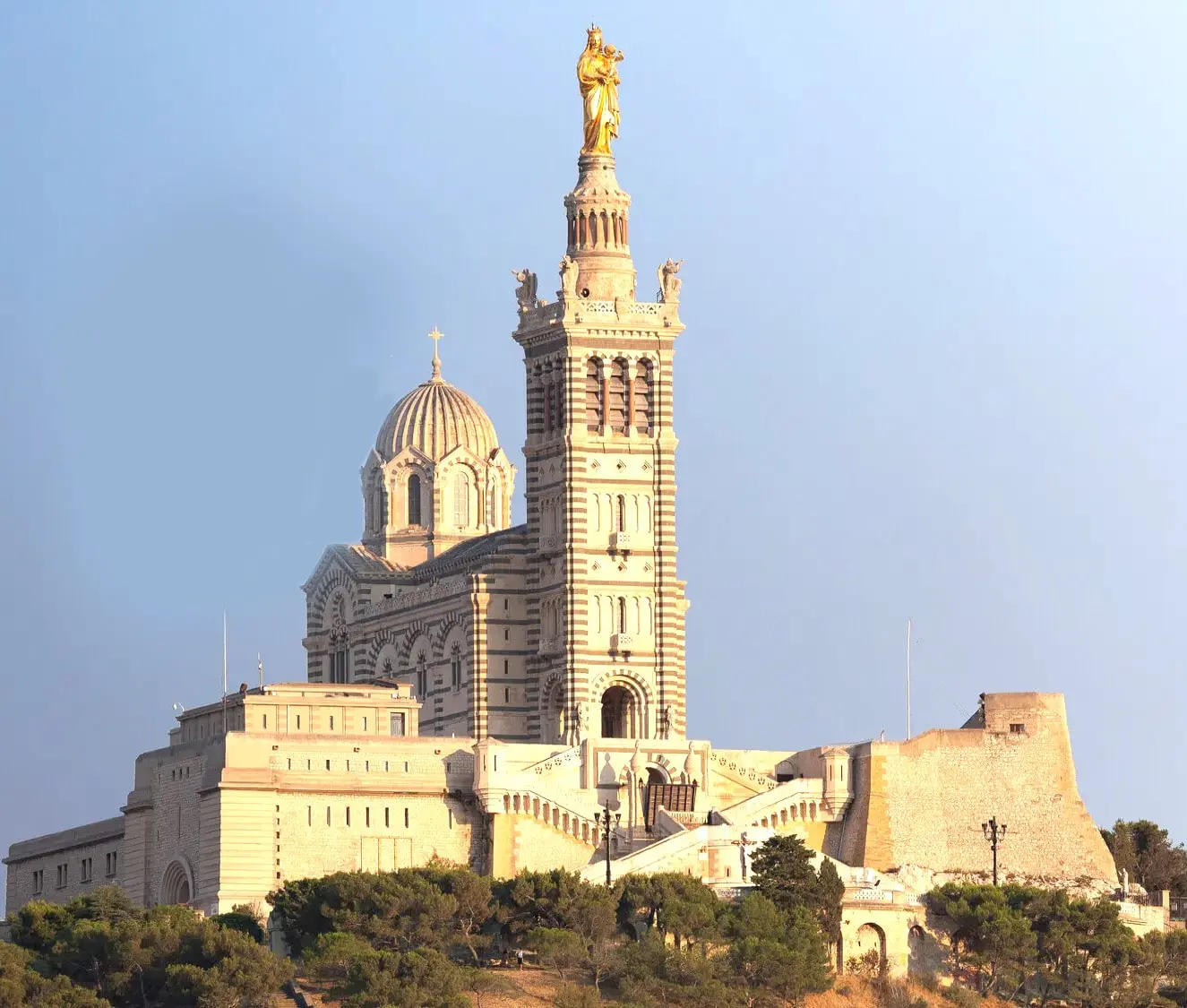 Notre-Dame de la Garde in Marseille, perfect view for students who want to study French by the sea